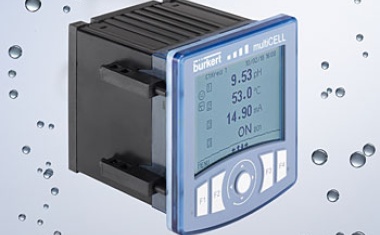 Modular aufgebaute Messgeräte und Analysetransmitter zur Messung von Durchfluss, pH, ORP oder Leitfähigkeit