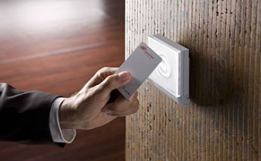 Erfassungsterminals / Betriebsdatenerfassung / Workforce Management mit Zeitwirtschaft und Betriebsdatenerfassung