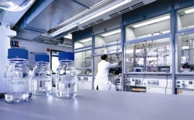 Labore professionell geplant und eingerichtet