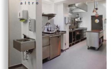 Reinigungs-Set unterstützt Lebensdauer von Sicherheitsbodenbelägen