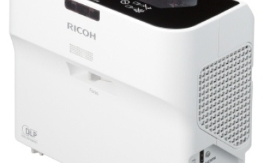 Ricoh Ultra-Kurzdistanz-Projektoren: Die Kleinen für die große Projektion