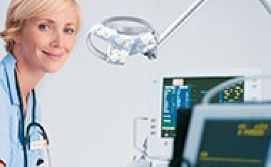 LED-Untersuchungsleuchte VISIANO: Antimikrobiell, ergonomisch und effizient