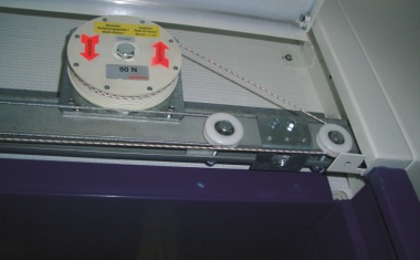 Stromlose Schließ‐ und Dämpfungssysteme für Schiebetüren von Dictator