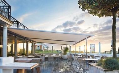 markilux pergola: Viel Schatten mit mediterranem Flair