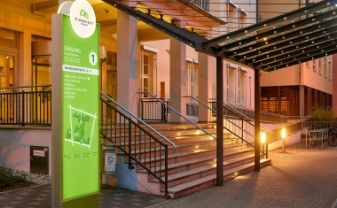 Im St. Joseph-Stift wird Orientierung auf den Punkt gebracht