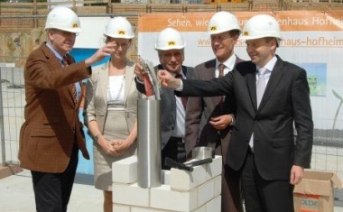 Grundsteinlegung für ein leistungsstarkes Krankenhaus Hofheim