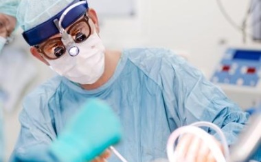 UKJ-Herzchirurgie etabliert neues minimal-invasives Verfahren bei Herzklappenerkrankungen