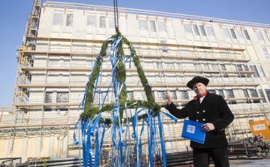 Rohbau des neuen Zentrums Haus 7 am UKL fertiggestellt