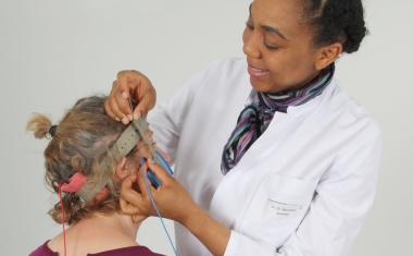 Uniklinikum Würzburg: 100.000 Euro für MS-Therapie-Forschung mit Elektrostimulation