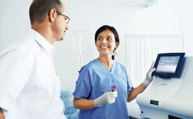 Point-of-Care-Testing: Patientenversorgung verbessert, Kosten reduziert