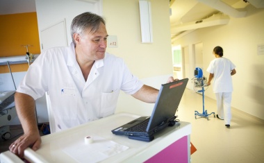 DMEA 2019: Nuance setzt Zeichen für Pflegedigitalisierung