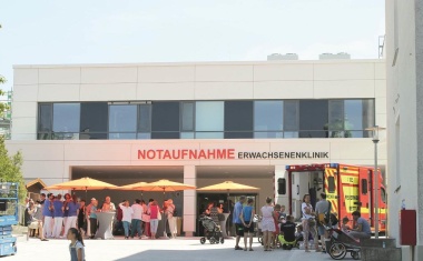 Nach Umbau voll mit neuester Technik: Notaufnahme, Intensivstation und Herzkatheterlabor im Klinikum Dritter Orden
