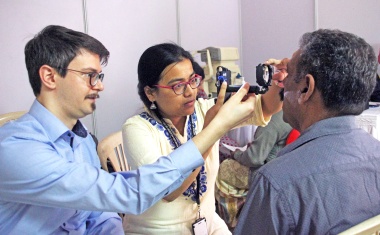 Mit Smartphone Menschen vor Erblindung bewahren