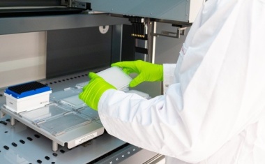 DKMS-Labor unterstützt Uniklinik Dresden