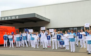 „Wir bleiben für Euch da!!! Bleibt Ihr bitte Zuhause!!!“