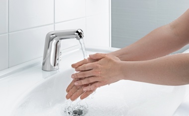 Berührungslose Armaturen