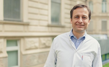 Covid-19 und Haut: Vom Nesselausschlag bis zu Covid-Zehen, es gibt noch viele offene Fragen