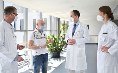 Zwei auf einen Streich: Kombinierte Herz-Lungen-Transplantation am UKJ