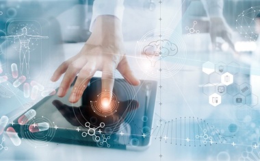 Mit dem KHZG digitales Medikationsmanagement fördern und Krankenhausbereiche vernetzen