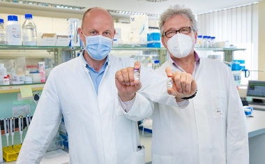 SARS-CoV-2: Kreuzimpfung schützt effektiv