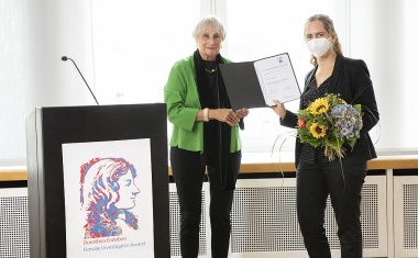 Julia Pagel mit dem Dorothea Erxleben Female Investigator Award ausgezeichnet