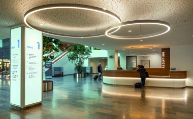 Vier Seiten für die Wegweisung