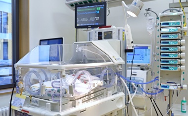 Forschungsprojekt NeoUVDes entwickelt innovative UVC-Desinfektion für Inkubatoren