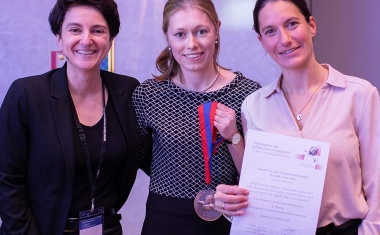 Drei Forscherinnen des Uniklinikums Würzburg auf Deutschem Schmerzkongress ausgezeichnet