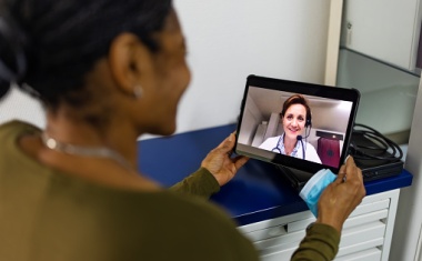 Neues Angebot für Patient:innen zur medizinischen Ersteinschätzung online