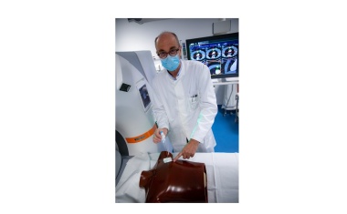 Laserstrahl weist den Weg ins Körperinnere