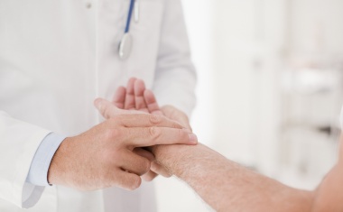 Globaler Anbieter von digitalen Kommunikationslösungen geht neue Wege bei der Gesundheitsversorgung in Deutschland