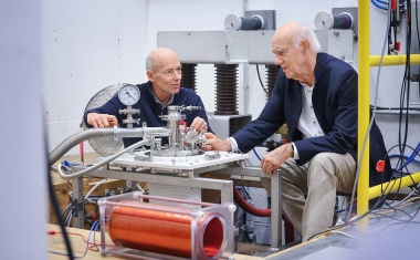 Mit gepulsten Magnetfeldern gegen neurodegenerative Erkrankungen