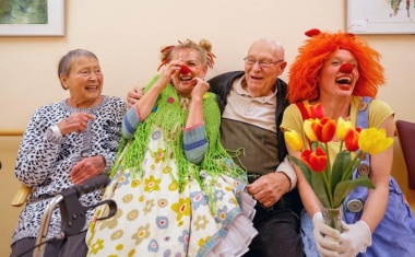 Lachen ist gesund: Metastudie bestätigt positiven Effekt von Lachtherapien