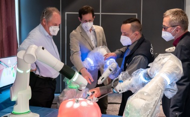 Roboterassistenz im OP - Die Zukunft der Chirurgie schon heute