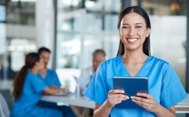 Pflegekräftemangel: Wie Workforce Management Software helfen kann