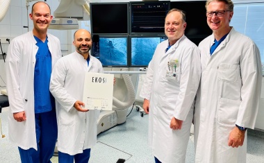 Ultraschallunterstützte Blutgerinnselauflösung