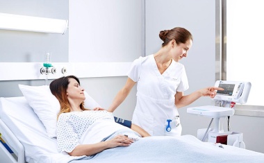 Kombination aus digitaler Vitaldatenmessung und KIS sorgt für mehr Zeit bei Patienten