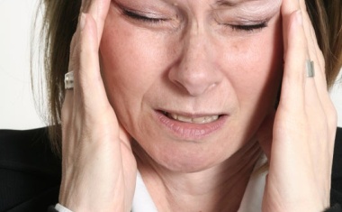 Wer weniger Schmerz fühlt, ist auch weniger hilfsbereit