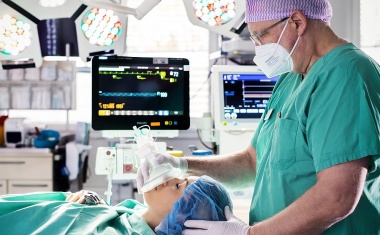 Helios startet Pilotprojekt zum Recyceln von Narkosegasen