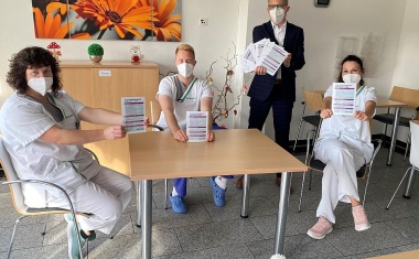 Kommunikation zwischen Pflegekräften wird nach US-Navy-Konzept verfeinert