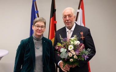 Prof. Dr. Hanns-Christian Gunga erhält Bundesverdienstkreuz