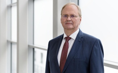 Amtszeit des Ärztlichen Direktors des Universitätsklinikums Halle vorzeitig verlängert