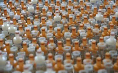 Drei Untersuchungen zu Covid-19-Impfungen