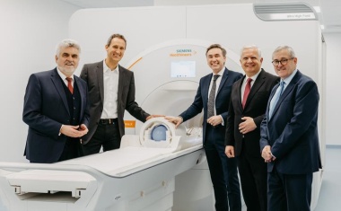 Europaweit leistungsstärkster 7-Tesla-MRT ist in Betrieb