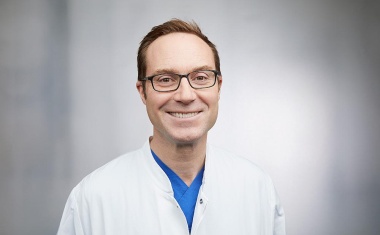 Prof. Dr. med. Tobias Müller ist neuer Chefarzt für Gastroenterologie bei den DRK Kliniken Berlin Mitte
