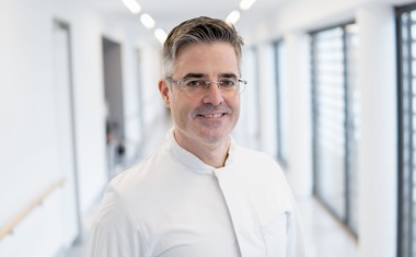 Neuer Chefarzt der Klinik für Unfallchirurgie und Orthopädische Chirurgie im Alexianer Krankenhaus Hedwigshöhe