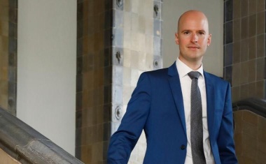 Life Sciences Bridge Award für Lukas Bunse: Wie Hirntumore T-Zell-Patrouillen paralysieren