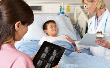 Neue Versorgungsform soll Langzeitfolgen der Kinder-Intensivmedizin vermeiden