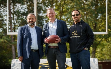 Helios Klinikum Emil von Behring ist Gesundheitspartner des American Football-Vereins Berlin Adler