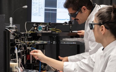 Schlauer Laser statt Knochensäge